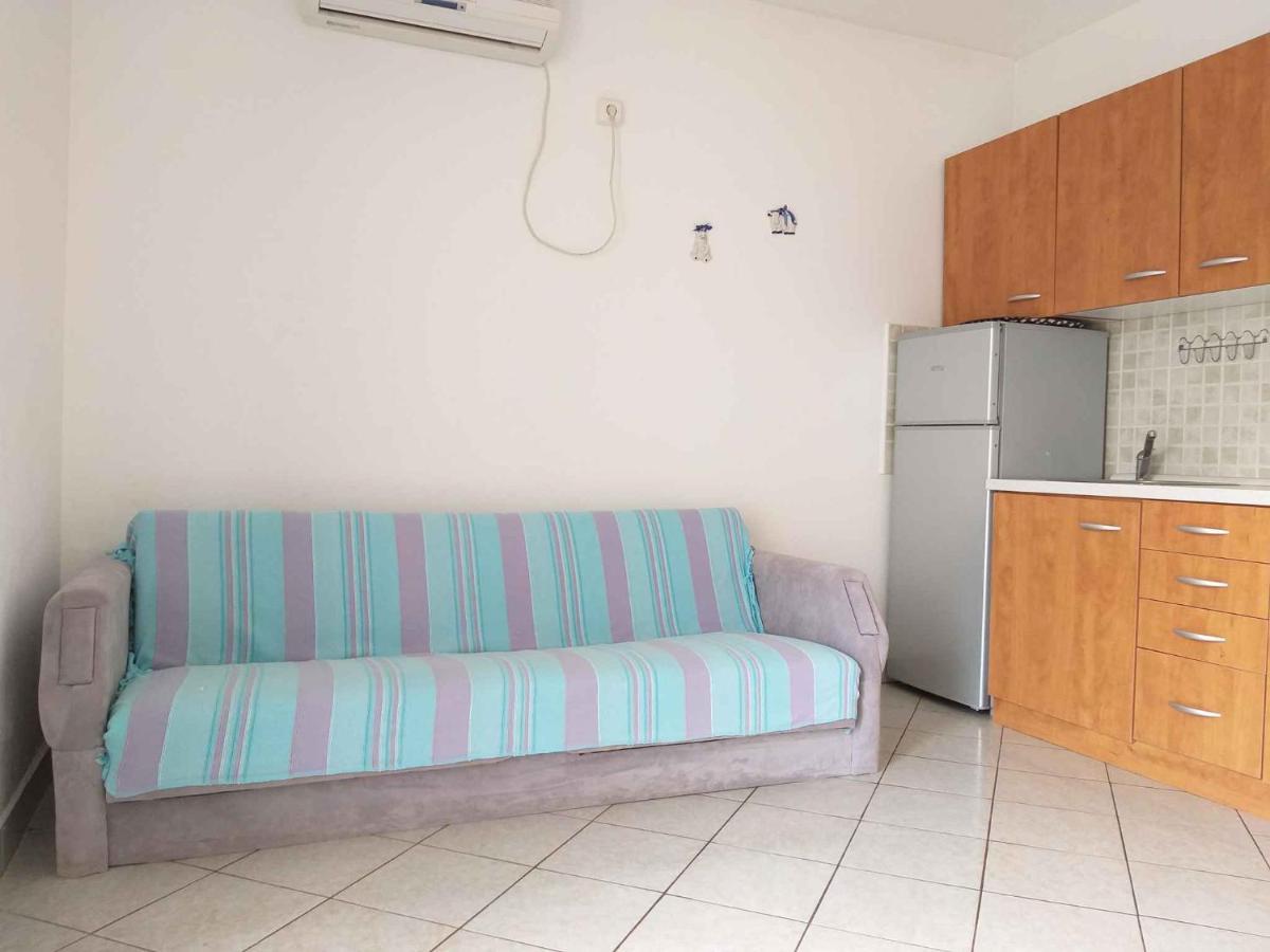 Apartments In Njivice/Insel Krk 34038 외부 사진
