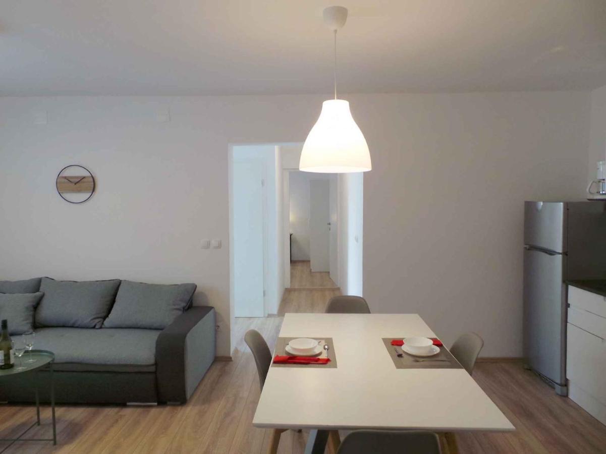 Apartments In Njivice/Insel Krk 34038 외부 사진