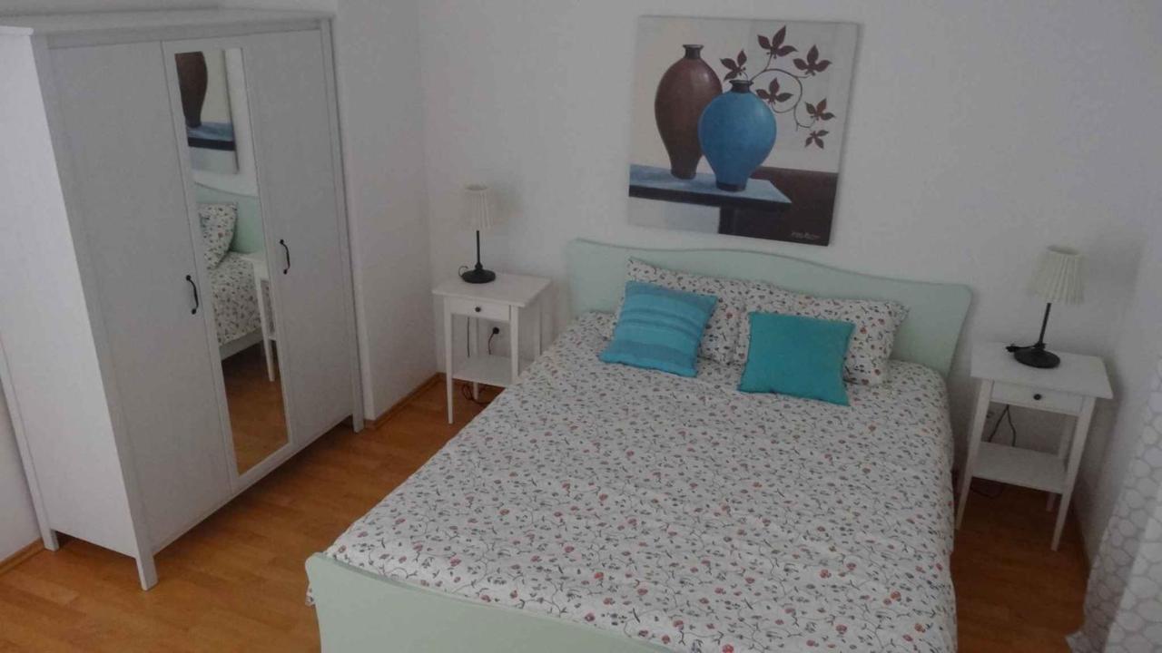 Apartments In Njivice/Insel Krk 34038 외부 사진